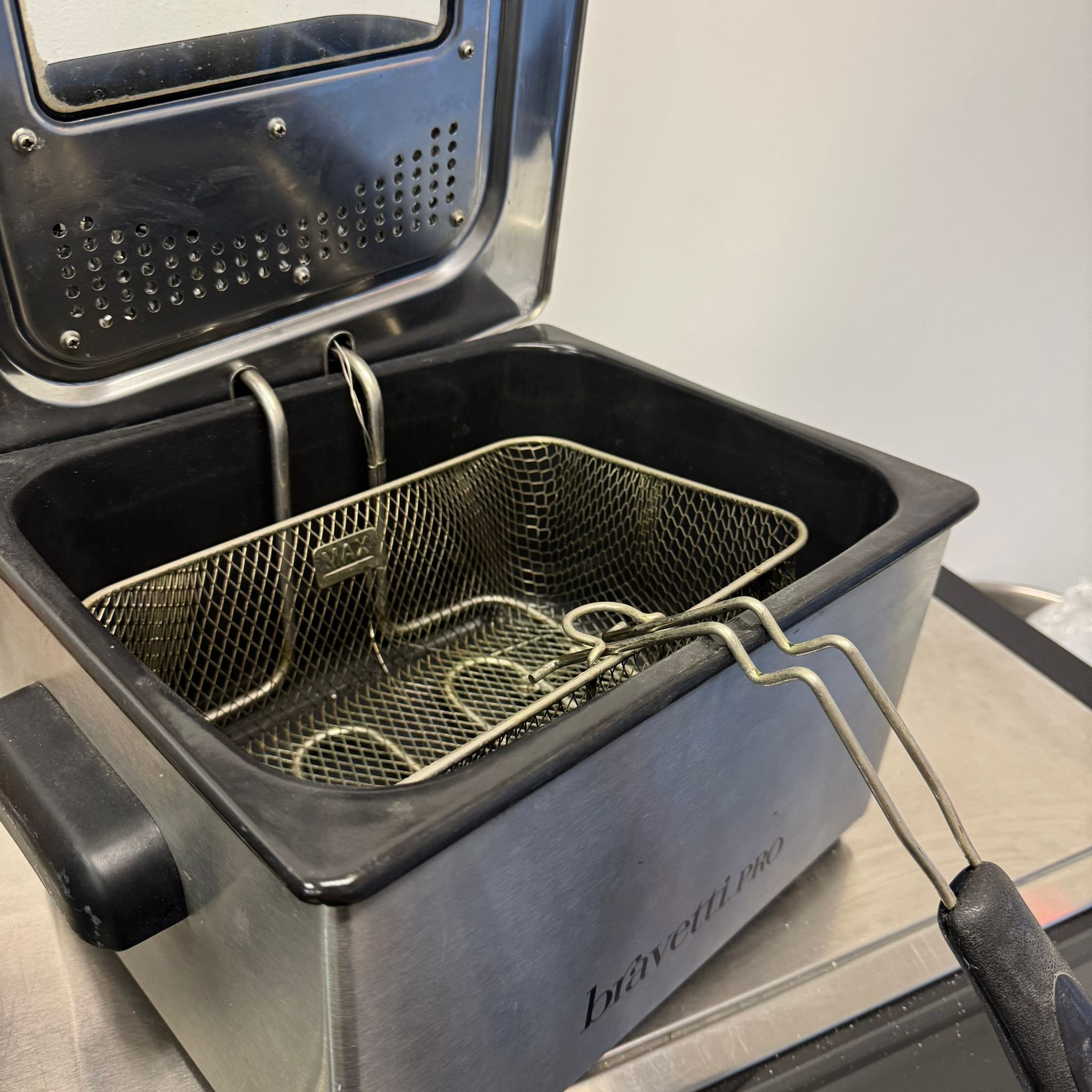 Bravetti Pro® Deep Fryer F1400BA - Image 3