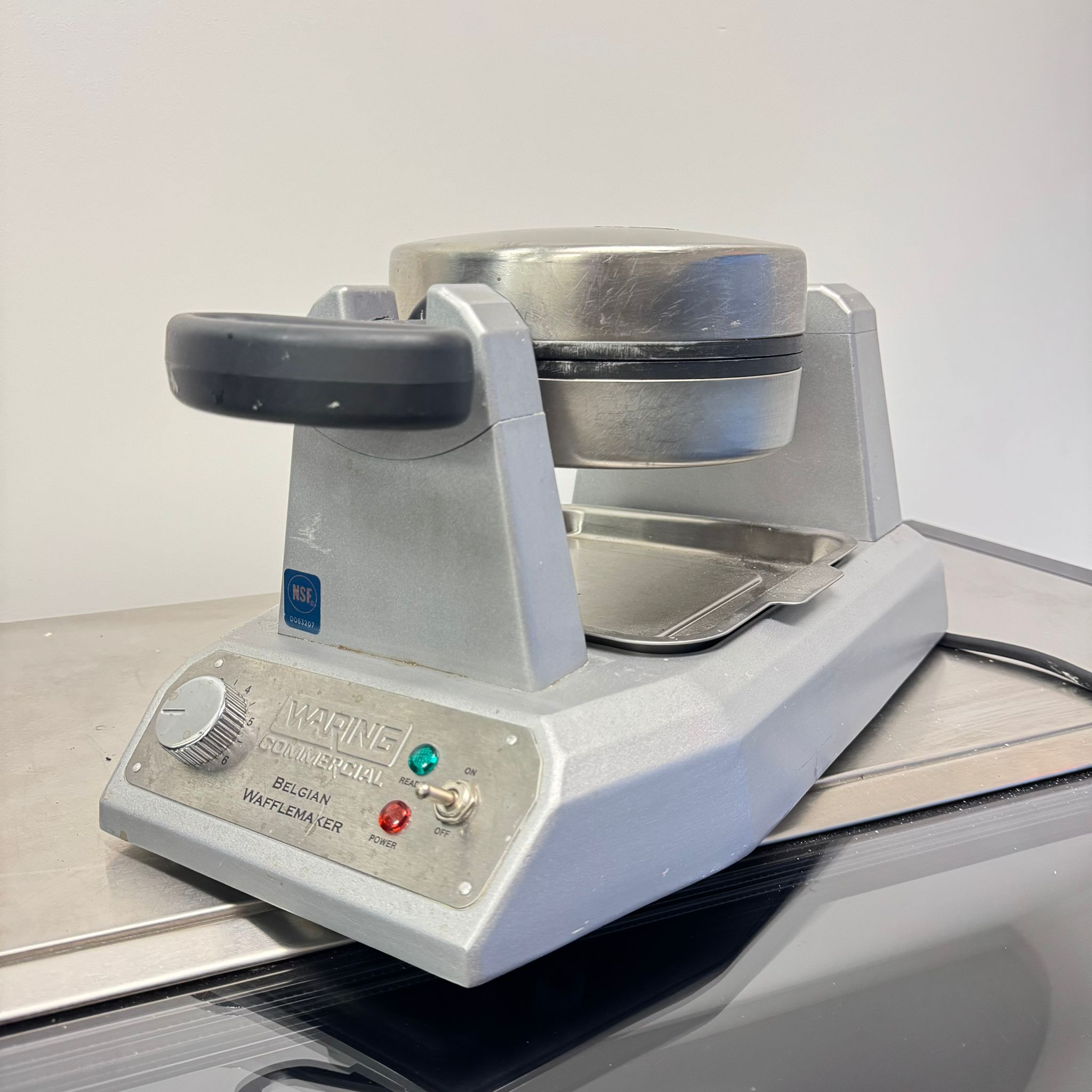 Waring Commercial WW180 – Belgian Waffle Maker - Image 2