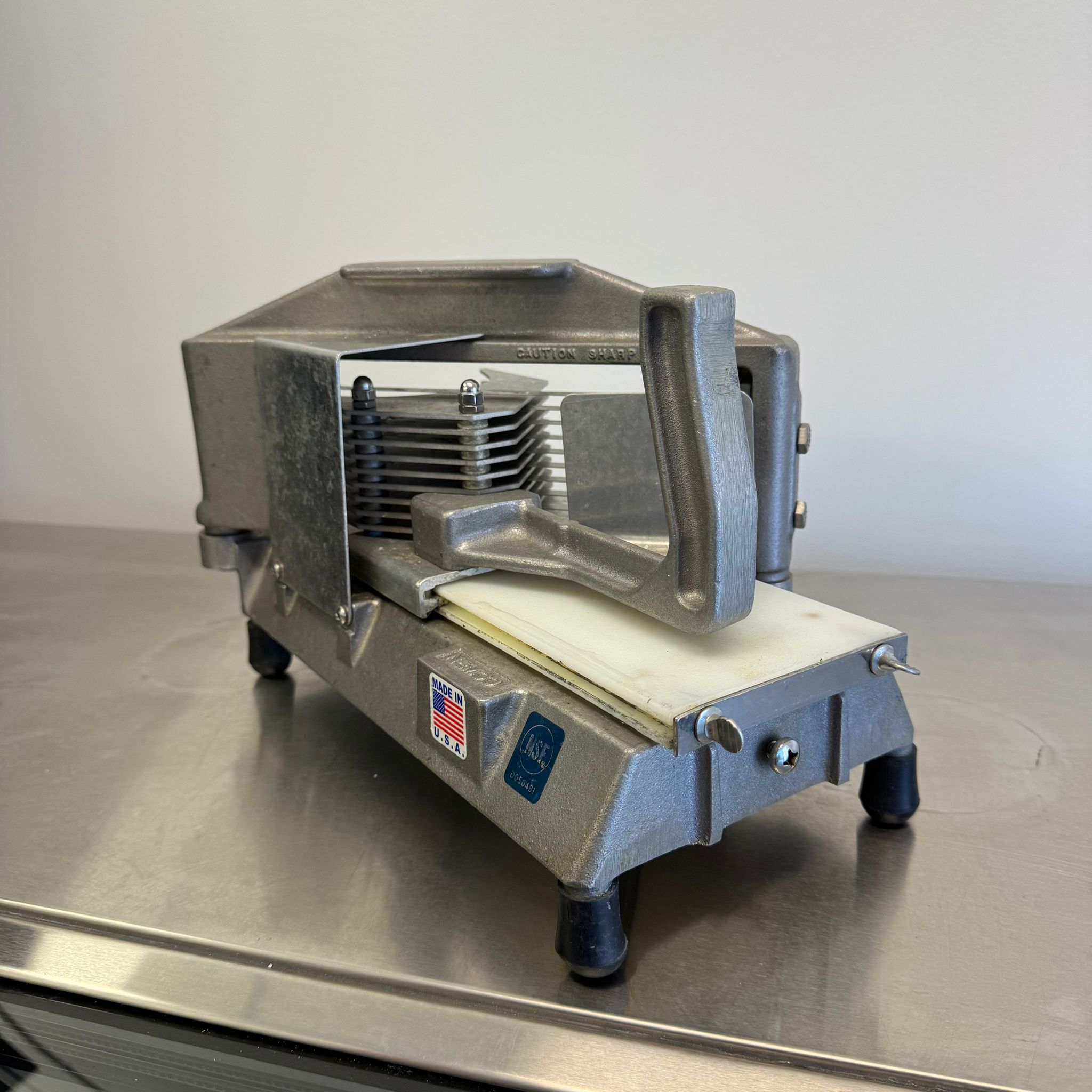 Nemco 3/16" Cut The Easy Tomato Slicer II - 18 5/8"L x 7 1/2"W x 9 3/8"H