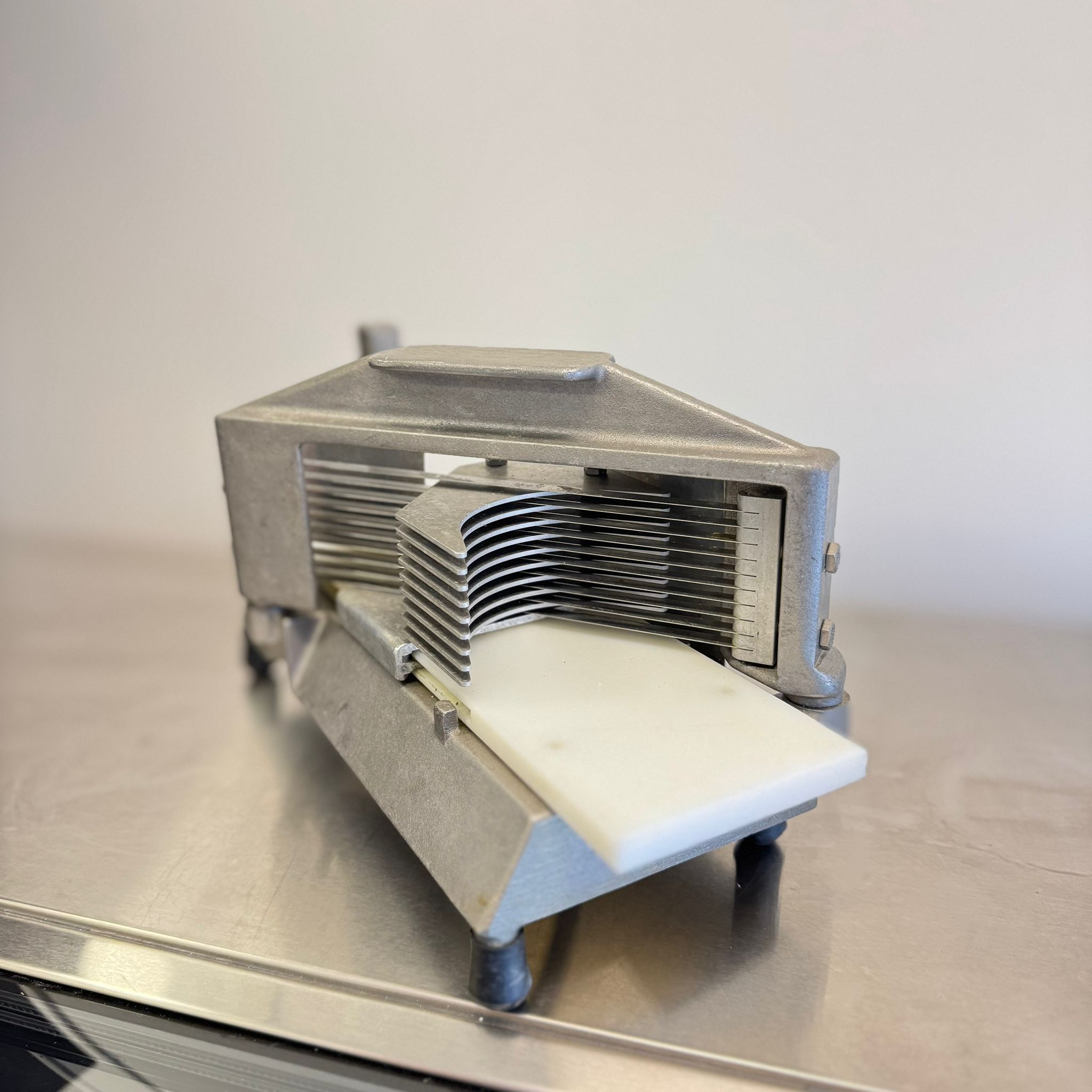 Nemco 3/16" Cut The Easy Tomato Slicer II - 18 5/8"L x 7 1/2"W x 9 3/8"H - Image 2