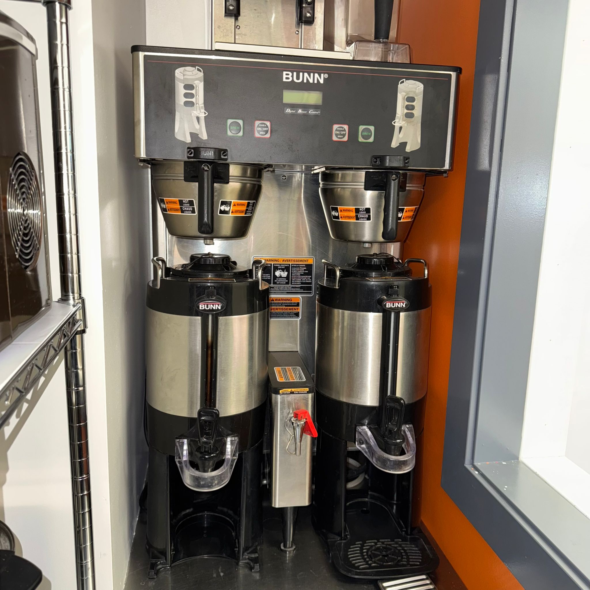 BUNN Dual-TF – ThermoFresh Dual Coffee Brewer (Automatic, 120/240V)